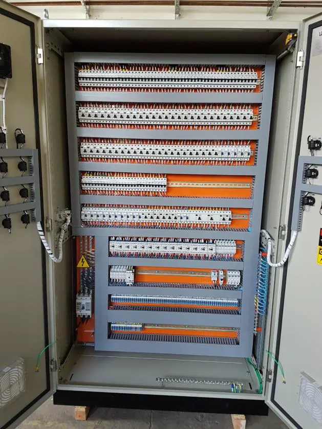 Quadro de Distribuição de Iluminação